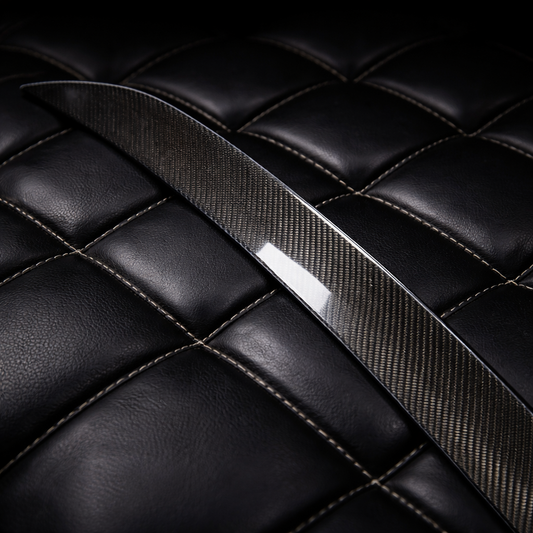 Aileron arrière Porsche Cayenne Coupé en carbone véritable – Finition prestige (2019–2023)