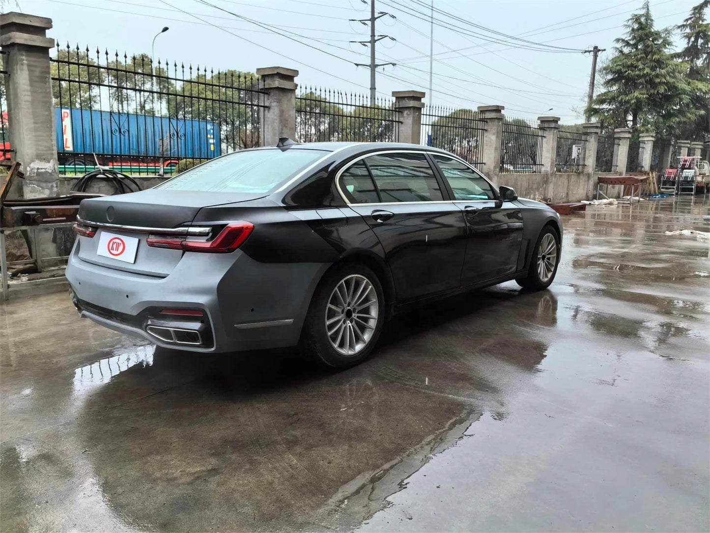 Kit carrosserie haut de gamme pour BMW Série 7 F01/F02 (2009–2015) – Conversion design G12 LCI (2016–2022)