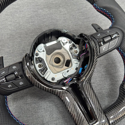 Volant BMW en fibre de carbone – Finition premium pour plateformes F & E