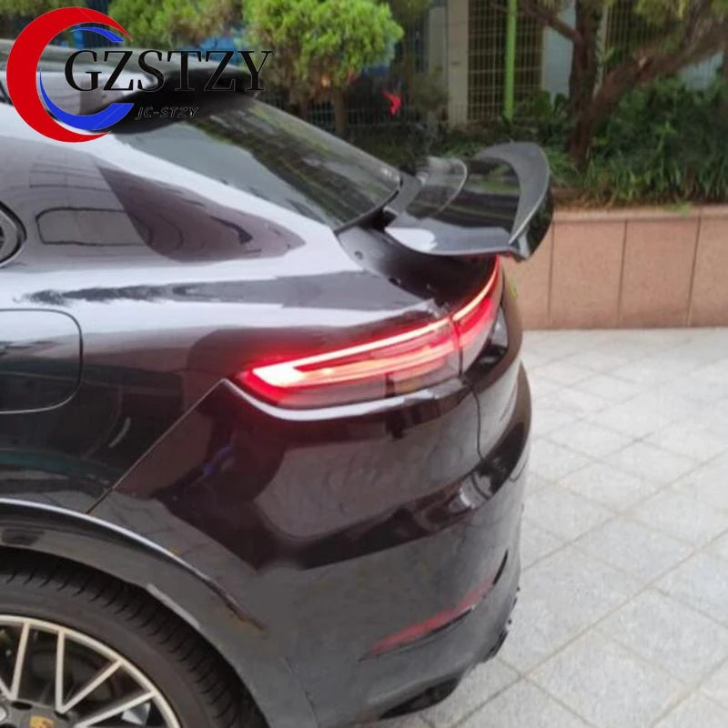 Aileron arrière Porsche Cayenne Coupé en carbone véritable – Finition prestige (2019–2023)
