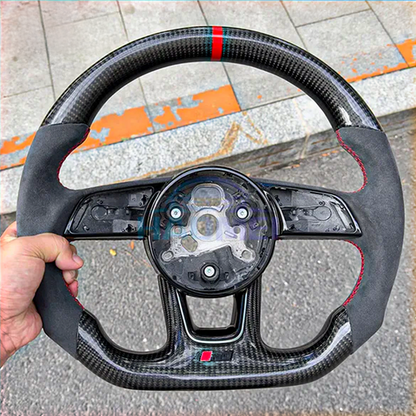 Volant Audi en carbone & Alcantara – Finition performance premium